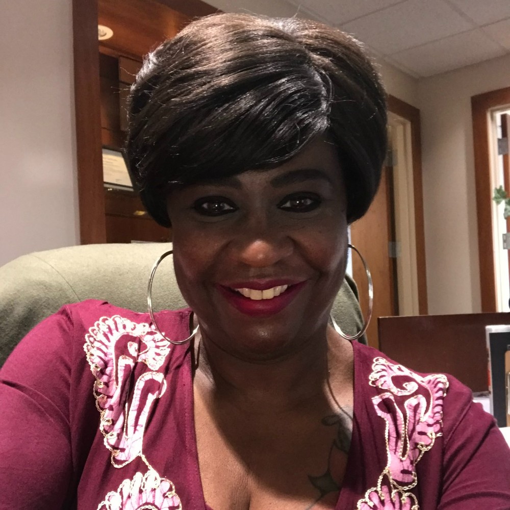 Meet your Posher, Yolanda